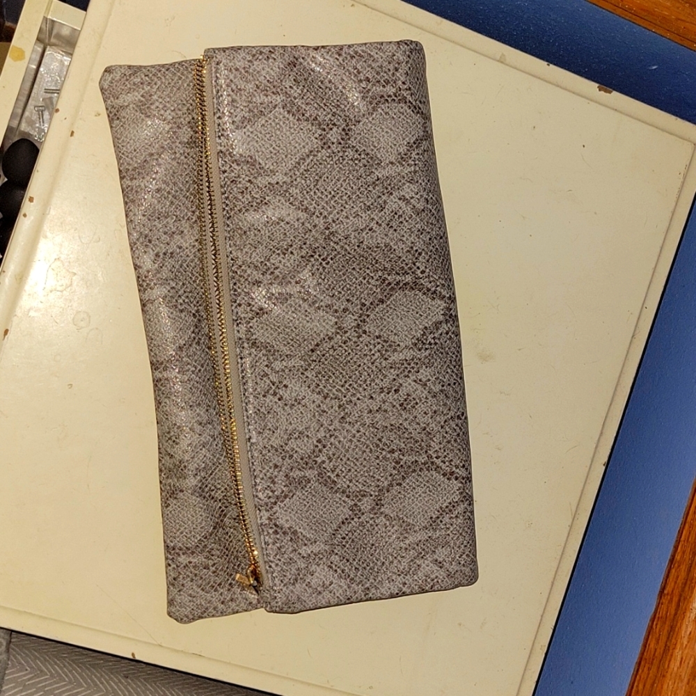 Faux Gray snakeskin envelope/crossbody purse